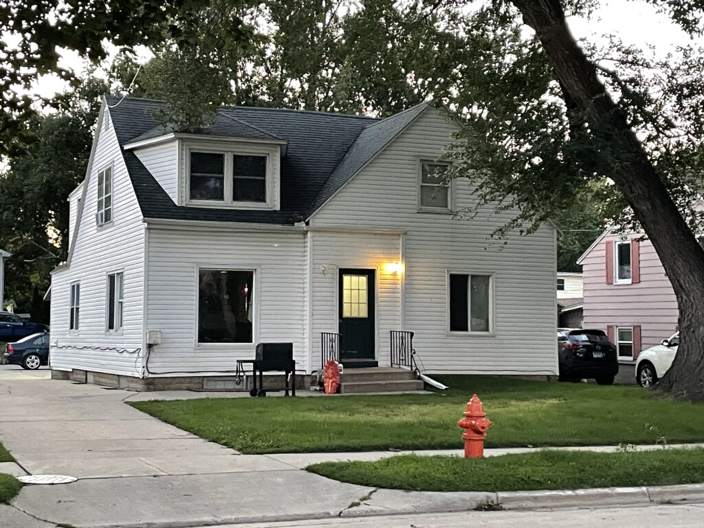 307 11th Ave NW, Rochester, MN for sale Primary Photo- Image 1 of 1