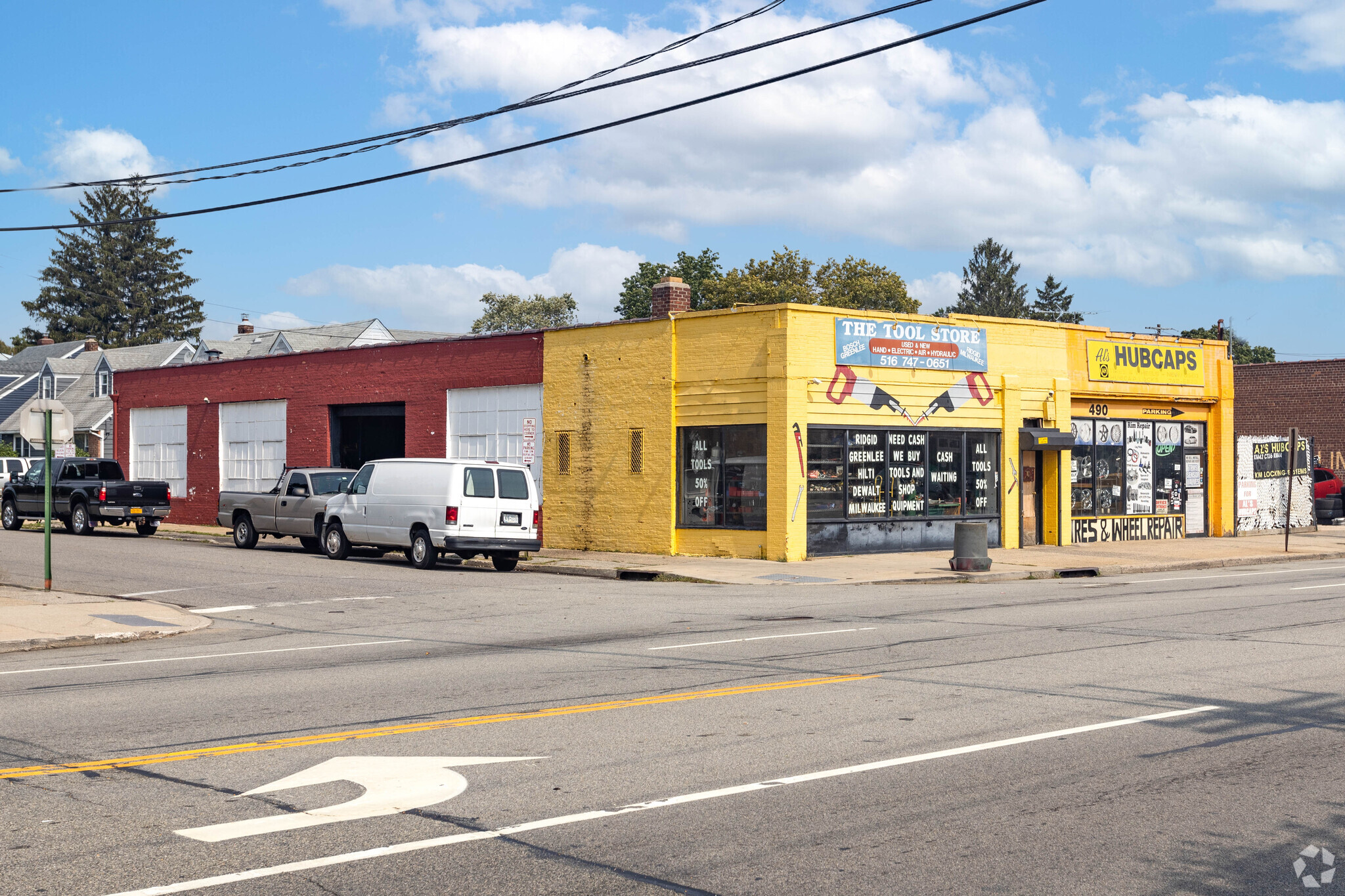 490 Jericho Tpke, Mineola, NY for lease Building Photo- Image 1 of 7