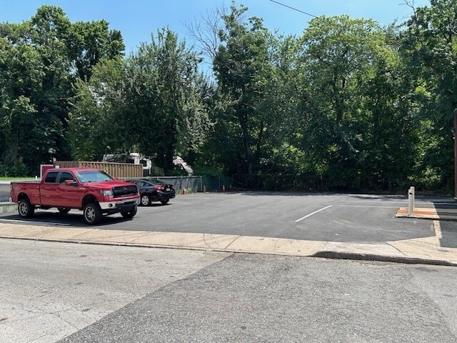 2-4 Front St, Upland, PA for sale - Building Photo - Image 2 of 14