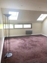 Office in Saint-Nom-la-Bretèche for lease Interior Photo- Image 1 of 2