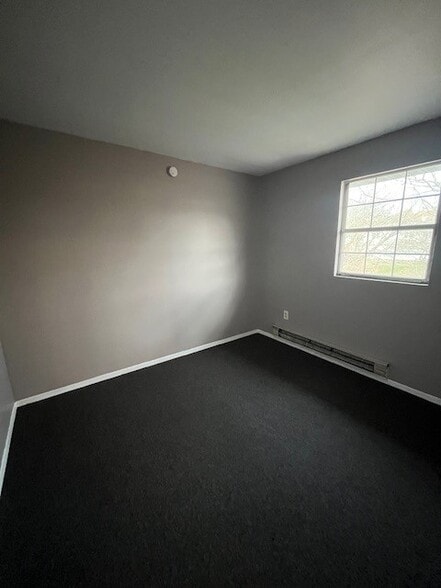 2-14 W Laurel St, Tremont, PA for sale - Interior Photo - Image 3 of 25