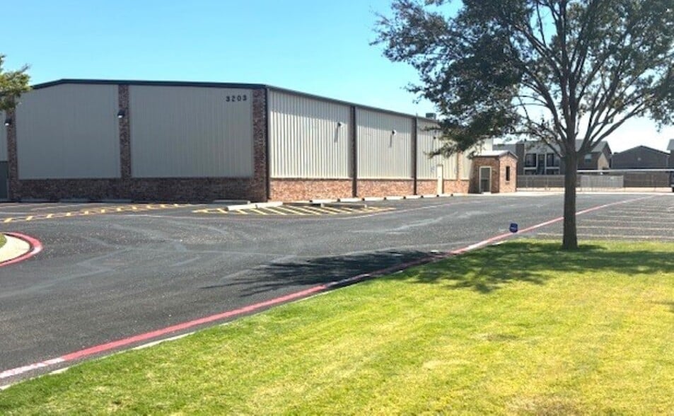 3203 SW 58th Ave (East), Amarillo, TX for lease - Building Photo - Image 2 of 17