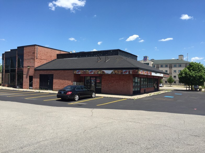 802 Exeter Rd, London, ON for sale - Building Photo - Image 1 of 1