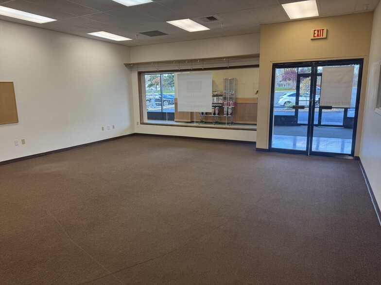 4000 W Dimond Blvd, Anchorage, AK for lease - Building Photo - Image 3 of 8