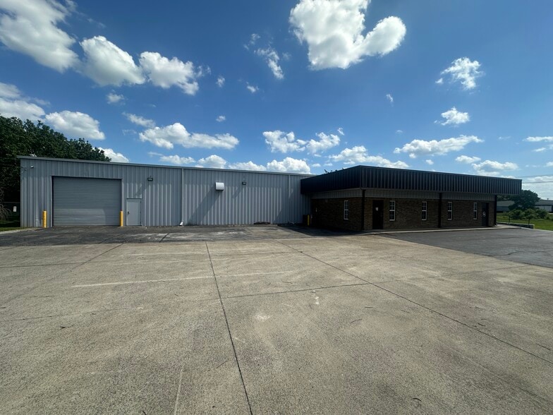 4233 Hurricane Creek Blvd, Antioch, TN for lease - Building Photo - Image 2 of 9