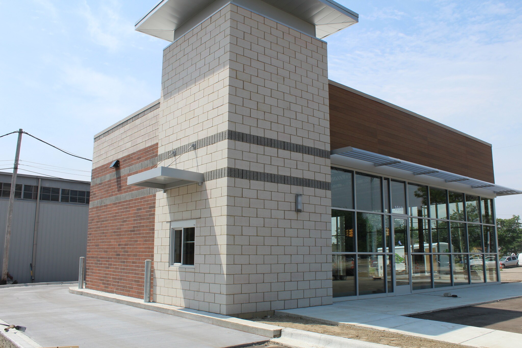 1010 E Maple Rd, Troy, MI for sale Building Photo- Image 1 of 1