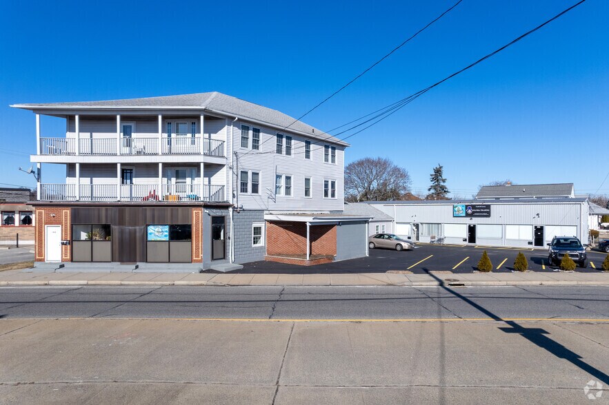 412-420 Taunton Ave, East Providence, RI for sale - Primary Photo - Image 1 of 1