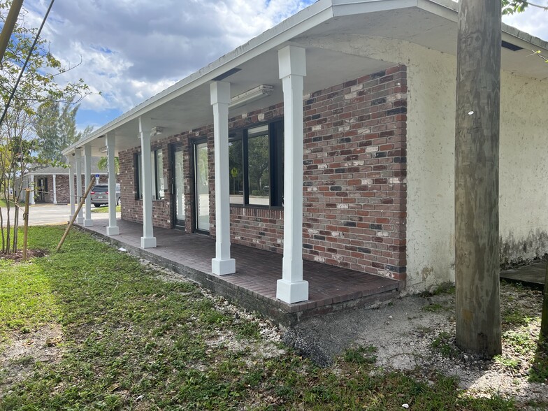 6570 Griffin Rd, Davie, FL for sale - Building Photo - Image 1 of 1