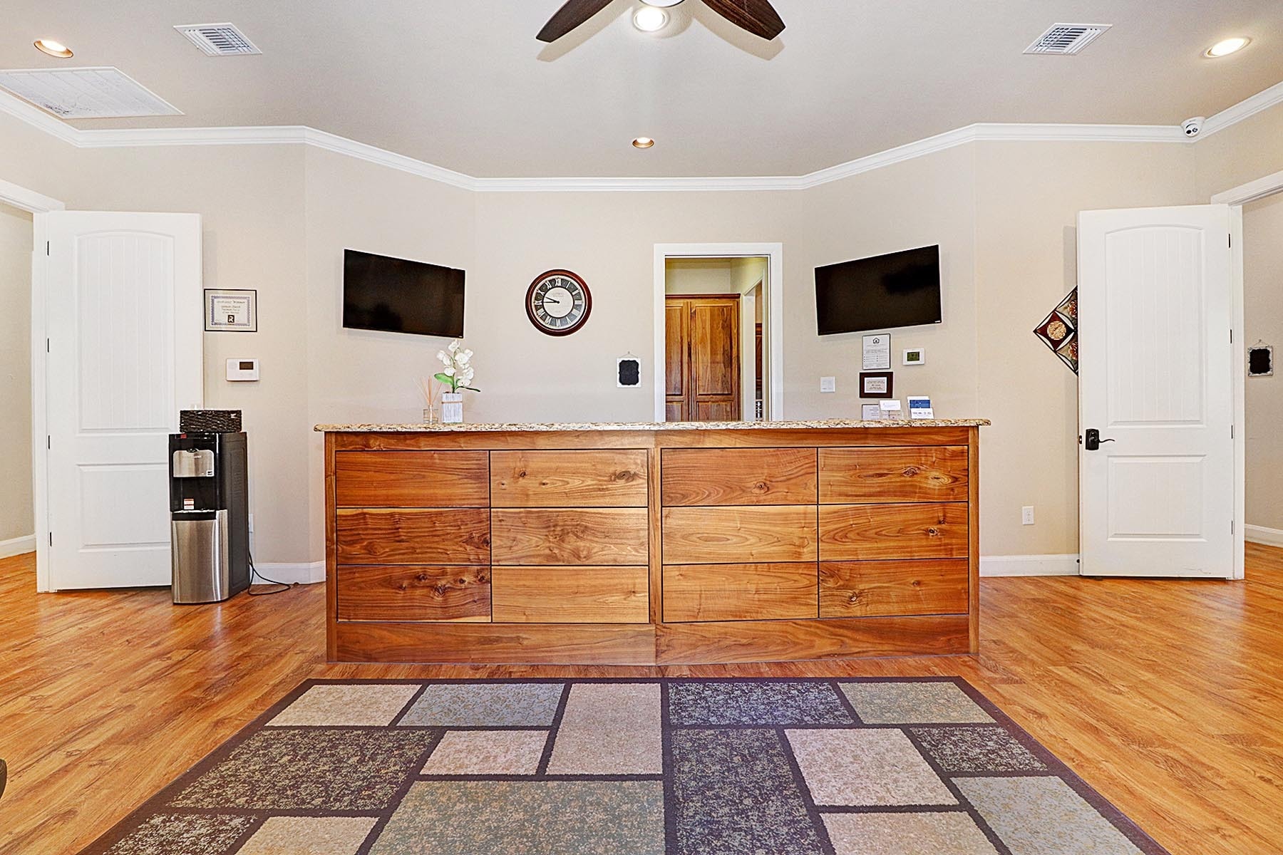 8122 Whisper Oak, San Antonio, TX for lease Building Photo- Image 1 of 36