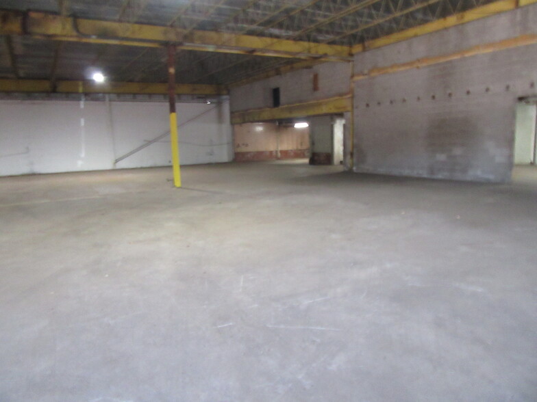 915 SW 5th St, Oklahoma City, OK for lease - Interior Photo - Image 3 of 3