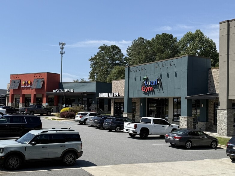 2495 Cedarcrest Rd, Acworth, GA for lease - Building Photo - Image 2 of 10