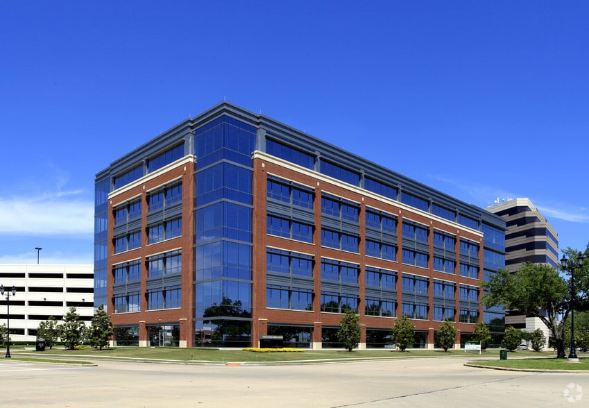 3 Sugar Creek Center Blvd, Sugar Land, TX for lease - Building Photo - Image 1 of 30