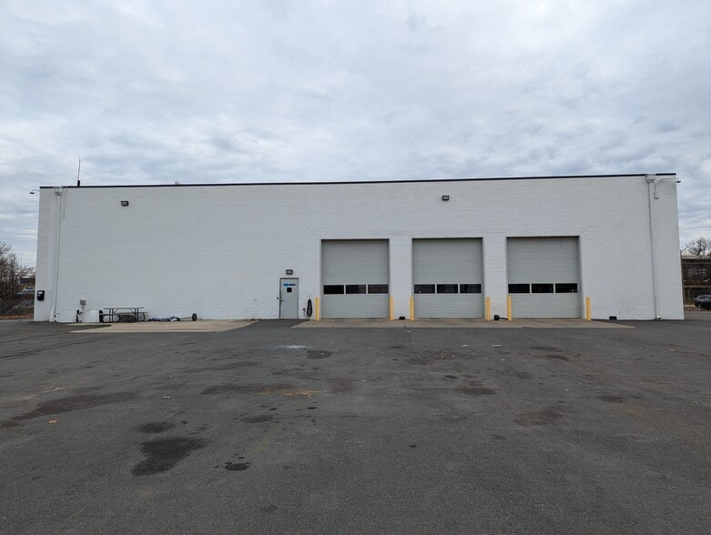 8100 Alban Rd, Springfield, VA for lease - Building Photo - Image 2 of 13