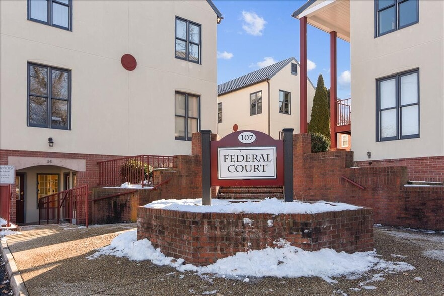 107 W Federal St, Middleburg, VA for sale - Building Photo - Image 1 of 1