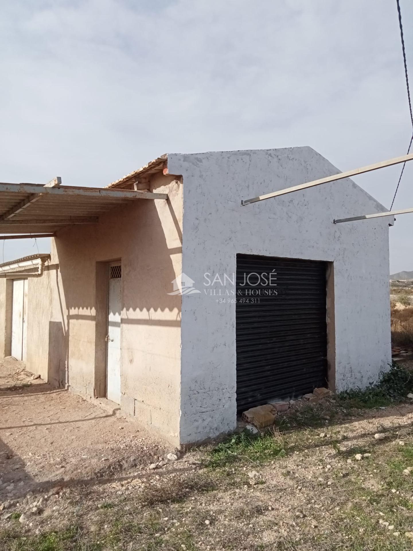 Land in Novelda for sale Building Photo- Image 1 of 9