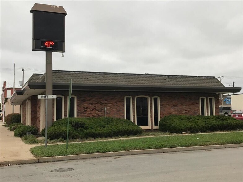 519 6th St, Osawatomie, KS 66064