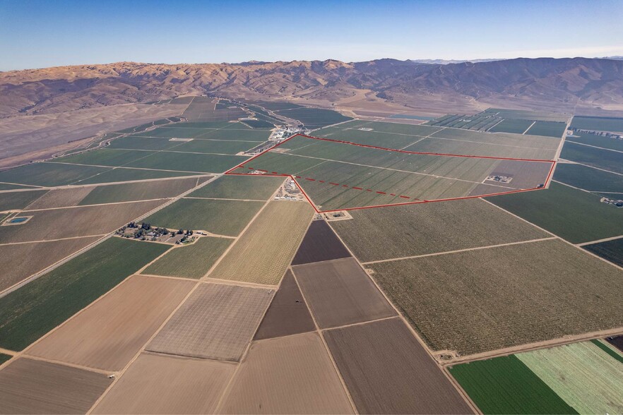 32498 Gloria Road, Gonzales, CA for sale - Building Photo - Image 2 of 10