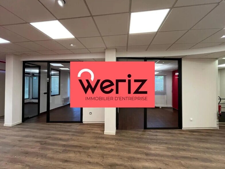 Office in Marseille for lease - Interior Photo - Image 3 of 6