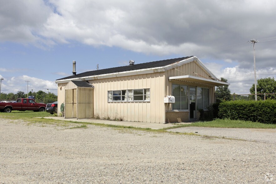 10190 E Michigan Ave, Galesburg, MI for sale - Primary Photo - Image 1 of 1