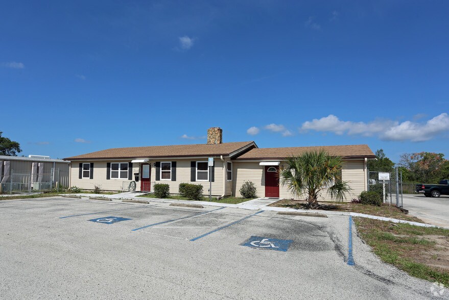 9017 Commercial Way, Brooksville, FL for sale - Primary Photo - Image 1 of 1