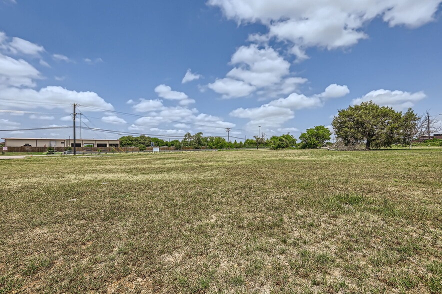 2701 N Austin Ave, Georgetown, TX for sale - Other - Image 1 of 7