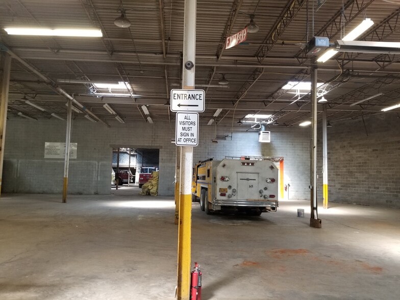 230 S Clinton St, Olean, NY for lease - Interior Photo - Image 2 of 7