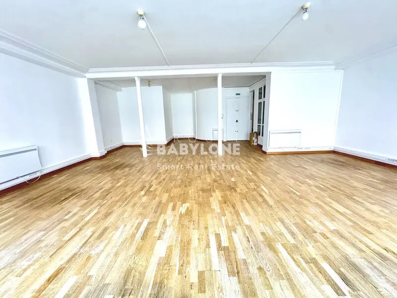 Location Bureaux 334 m² - Photo 1