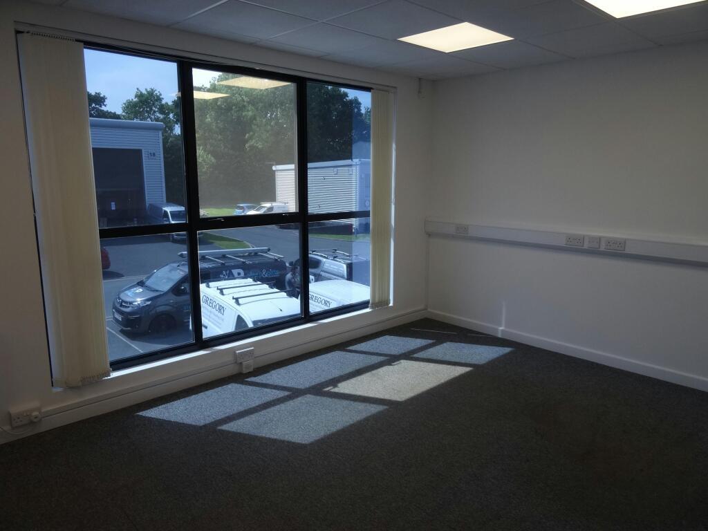 Bell Close, Plymouth for lease Interior Photo- Image 1 of 5