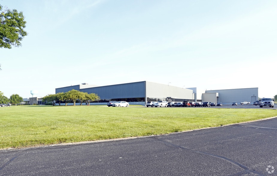 1899 N Wilkinson Way, Perrysburg, OH for sale - Primary Photo - Image 1 of 6