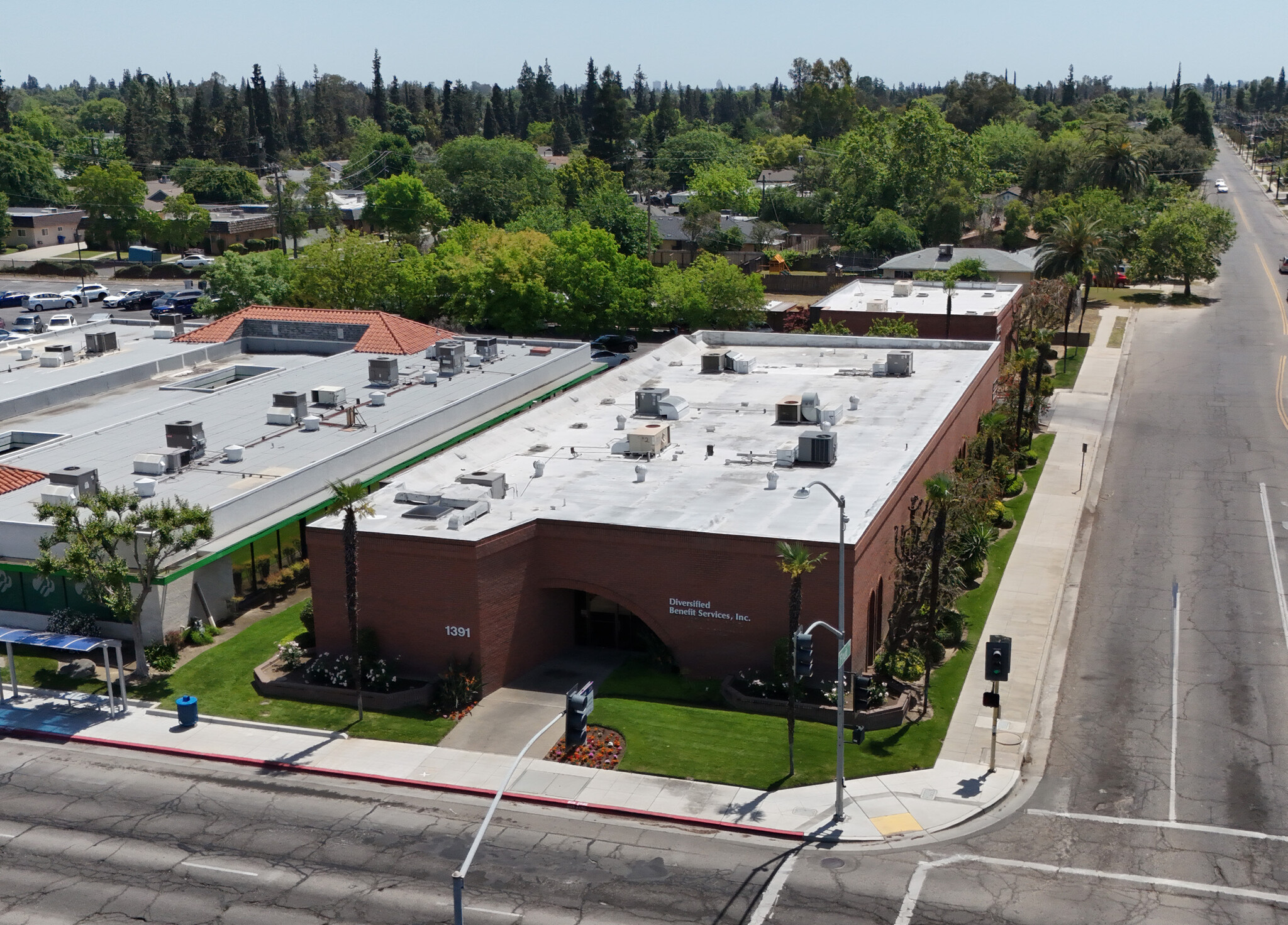 1391-1393 W Shaw Ave, Fresno, CA for lease Building Photo- Image 1 of 2