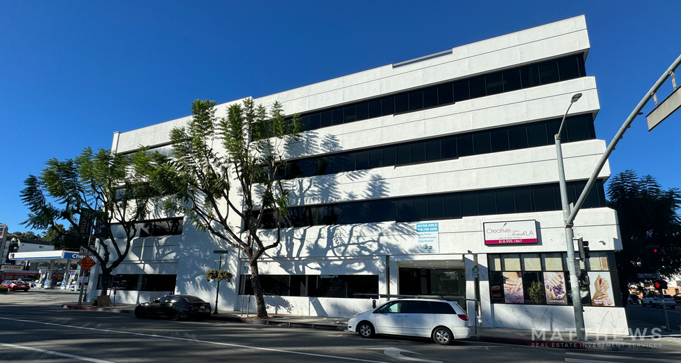 4419 Van Nuys Blvd, Sherman Oaks, CA for lease - Building Photo - Image 3 of 6