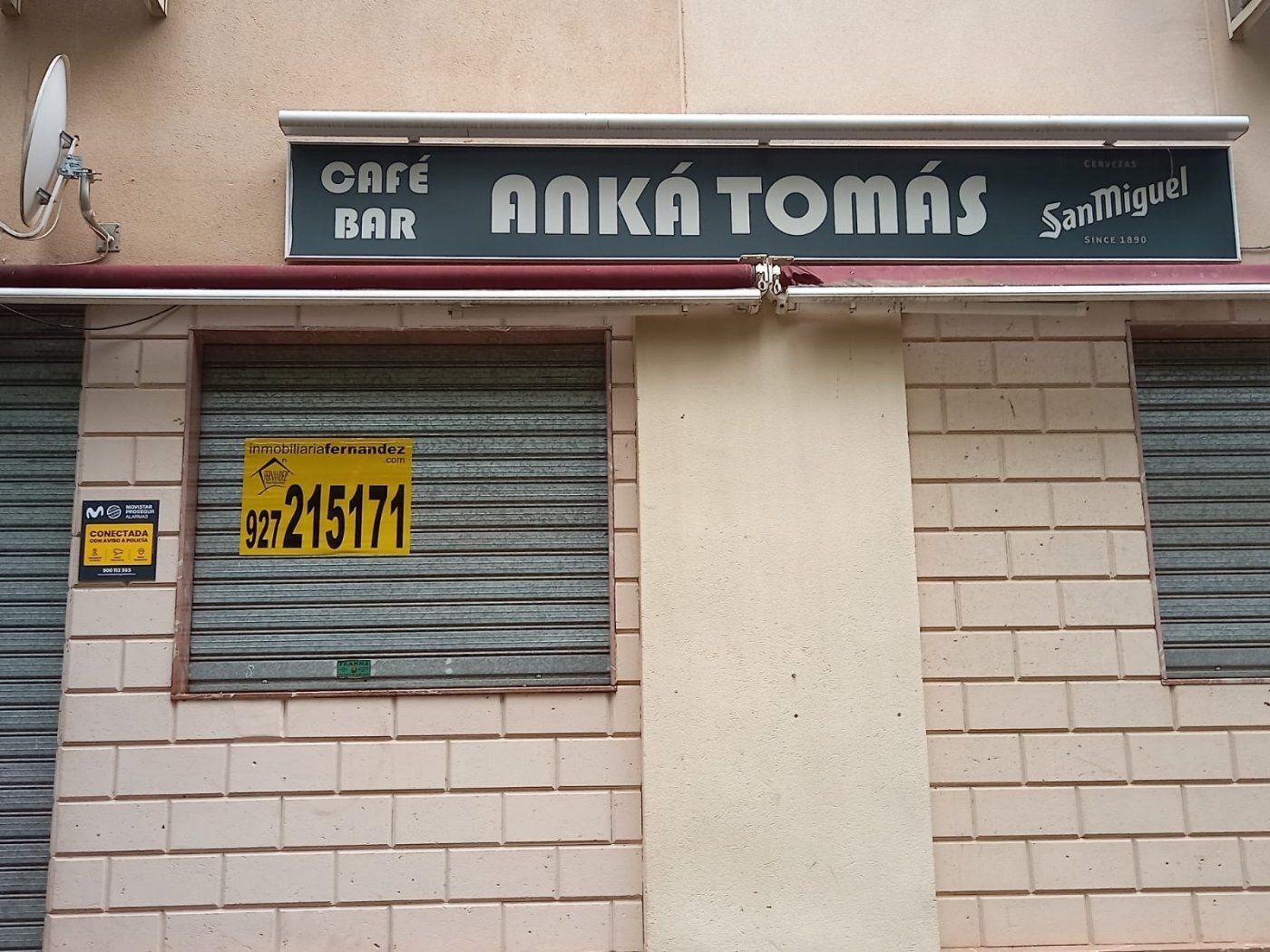 Retail in Cáceres, Cáceres for lease Building Photo- Image 1 of 12