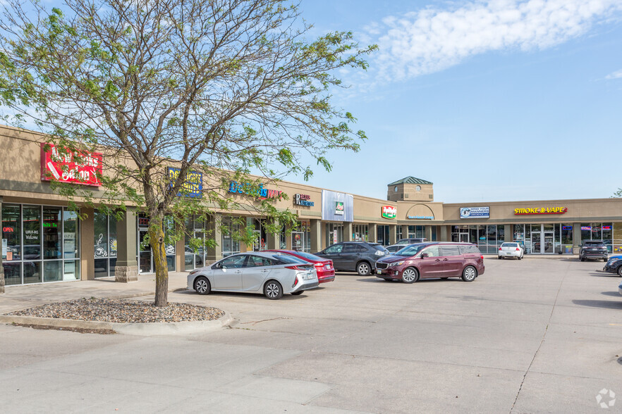 502 N Ankeny Blvd, Ankeny, IA for sale - Building Photo - Image 1 of 1