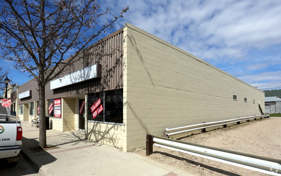 49134915 52nd Ave, Stony Plain, AB T7Z 1V2