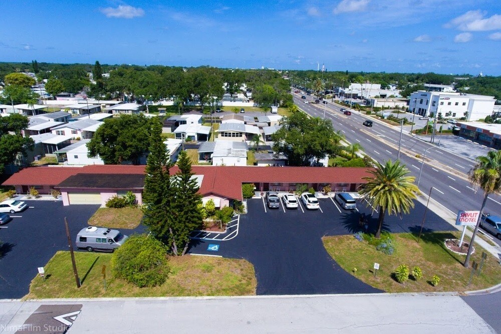 2431 Gulf To Bay Blvd, Clearwater, FL for sale Building Photo- Image 1 of 1
