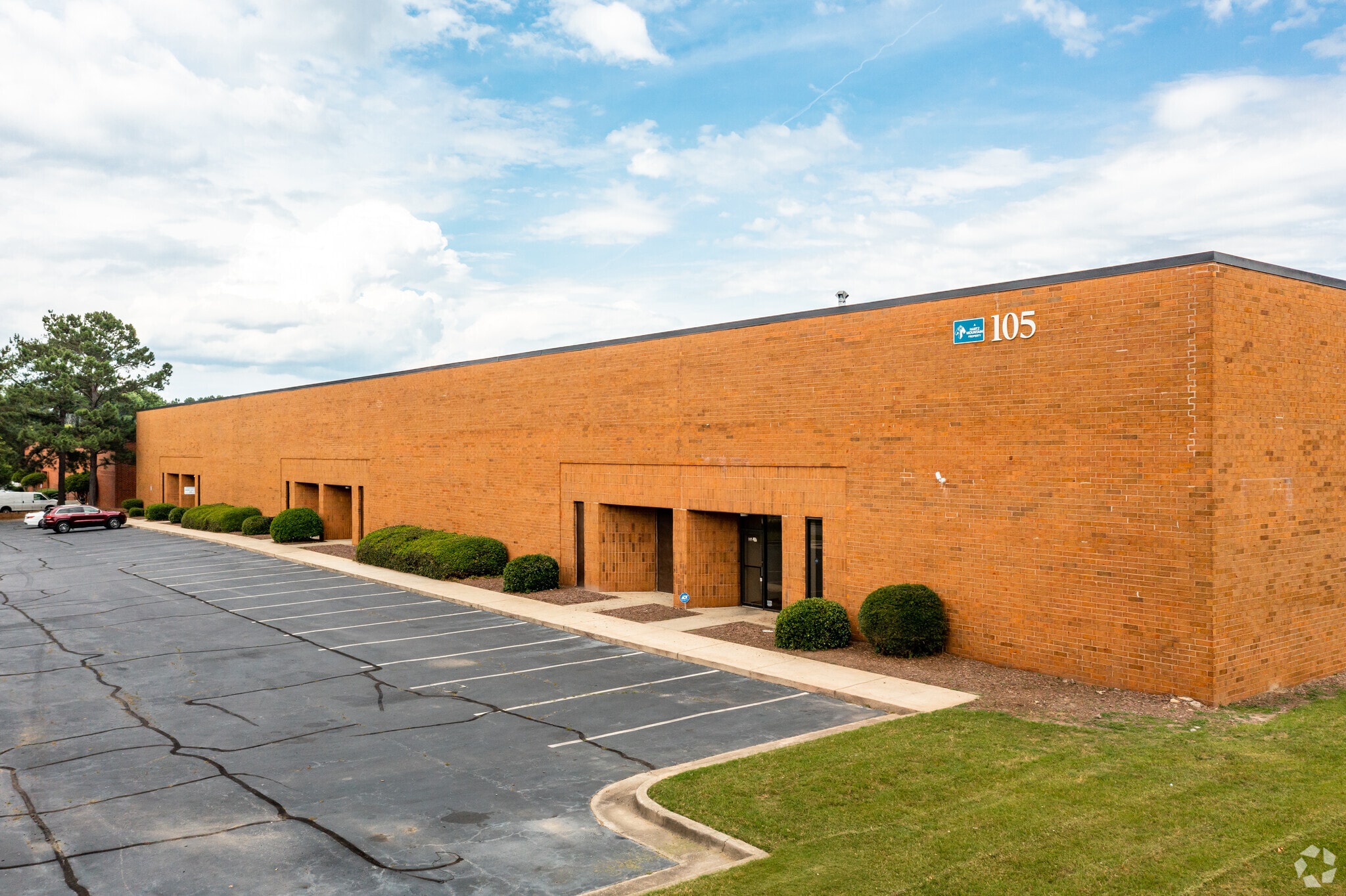 105 Bucknell Ct SW, Atlanta, GA for lease Primary Photo- Image 1 of 8