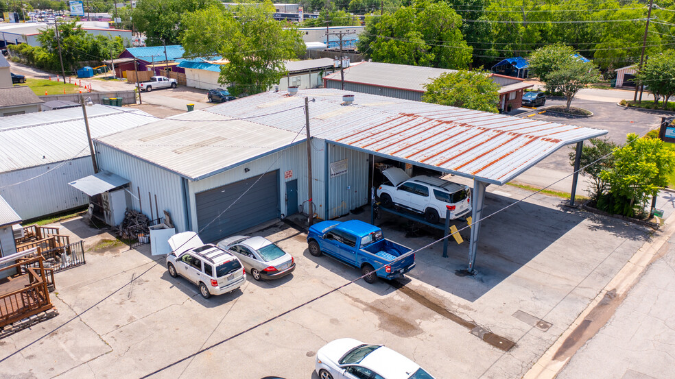 539 N Frazier St, Conroe, TX for sale - Building Photo - Image 1 of 1