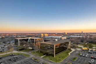 525 Metro Pl N, Dublin, OH - Aerial map view