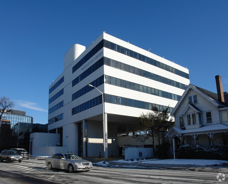 999 Summer St, Stamford, CT, 06905 Office/Medical Space For Lease