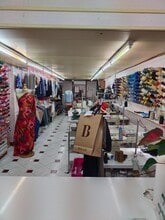 Retail in Barcelona, Barcelona for lease Interior Photo- Image 1 of 7