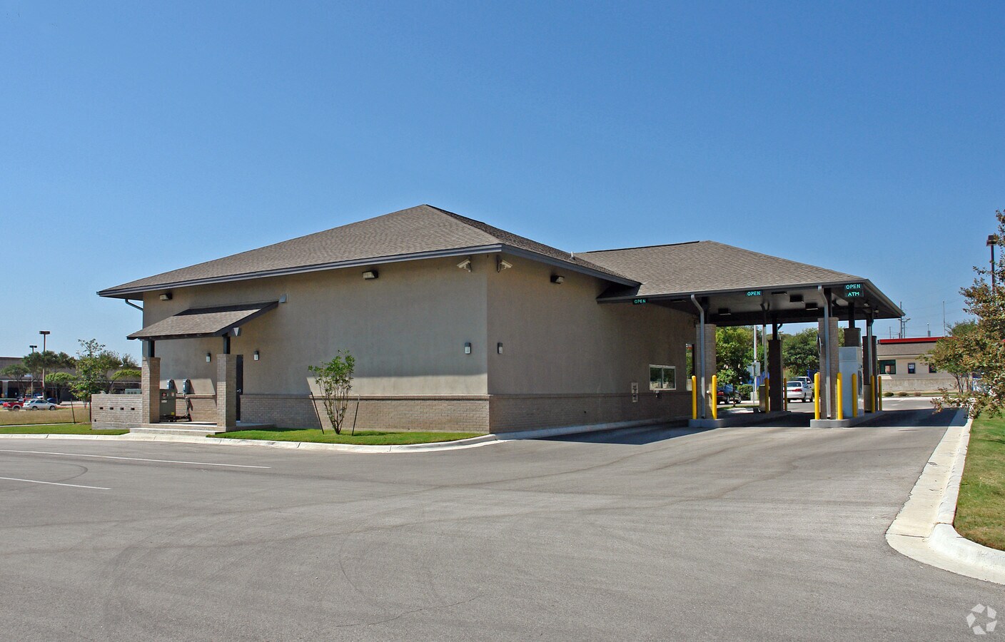 1807 W Slaughter Ln, Austin, TX 78748