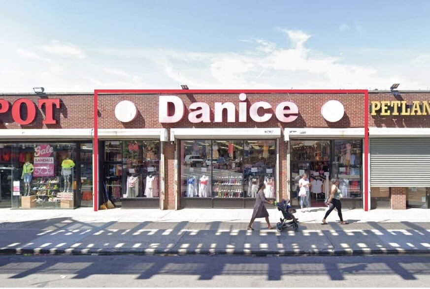 144 E 98th St, Brooklyn, NY for lease - Building Photo - Image 1 of 9