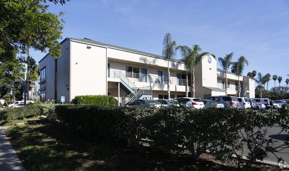 750 W Gonzales Rd, Oxnard, CA 93036