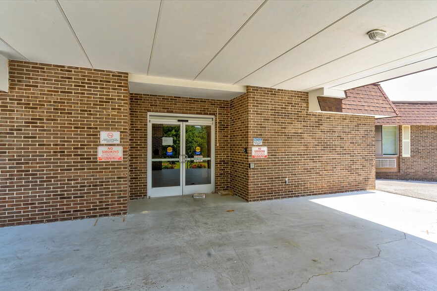 240 Hannah Rd, Harriman, TN for sale - Building Photo - Image 3 of 63