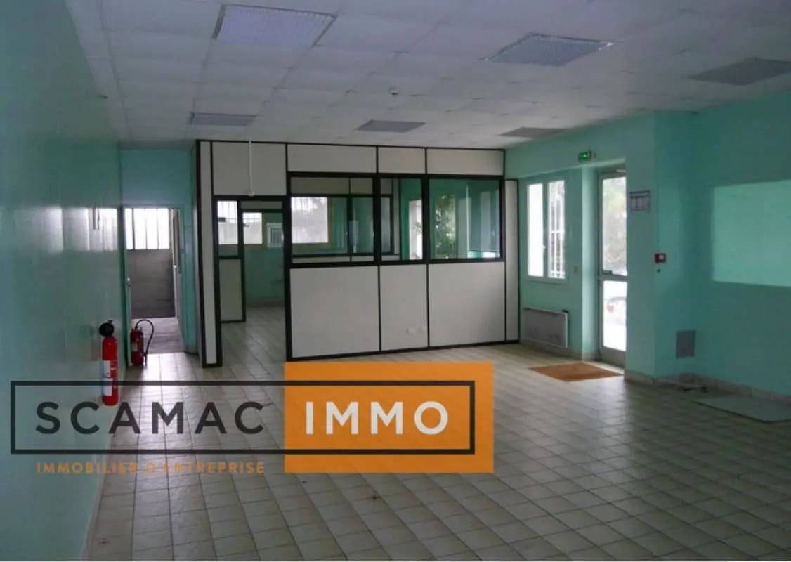 Industrial in Vaux-le-Pénil for sale Interior Photo- Image 1 of 4