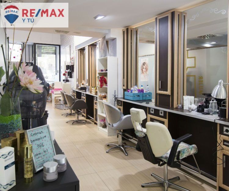 Retail in Zaragoza for lease Interior Photo- Image 1 of 31