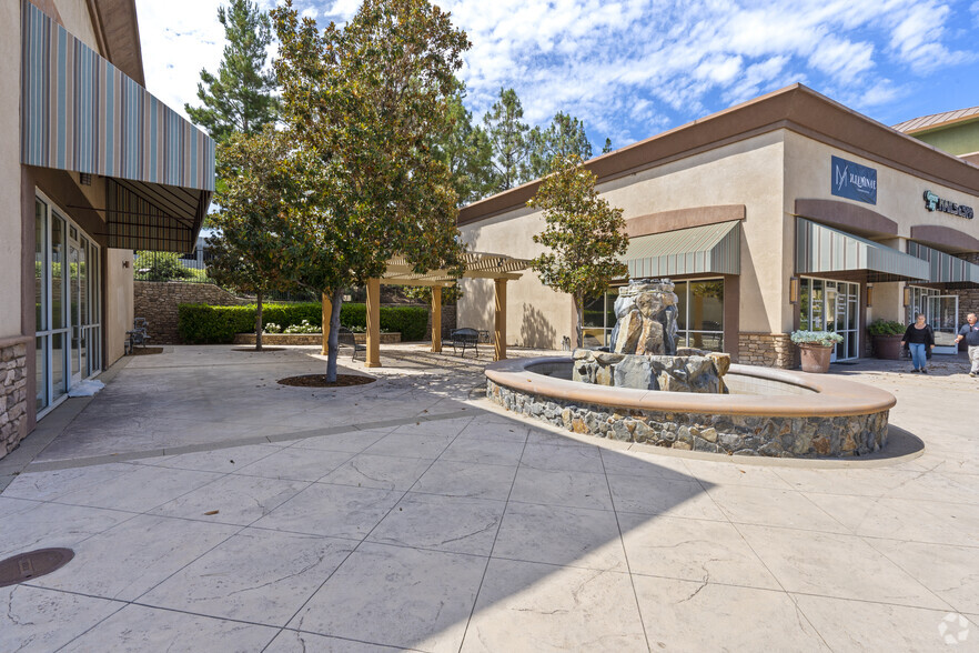 41785-41789 Nicole Ln, Temecula, CA for lease - Building Photo - Image 2 of 15