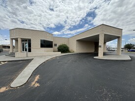 Ambulatory Surgical Center + Medical Office - Loft