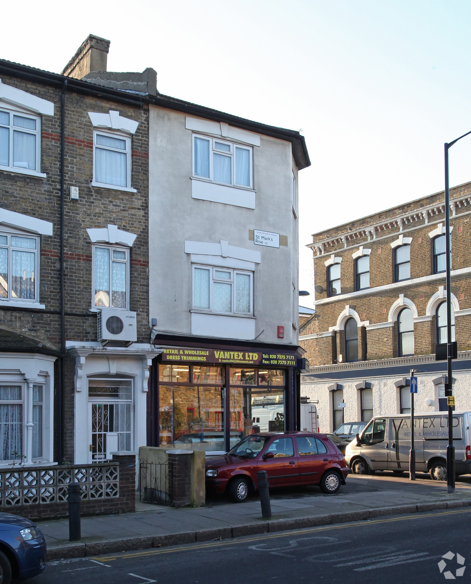 29 St Marks Rise, London for lease Primary Photo- Image 1 of 4