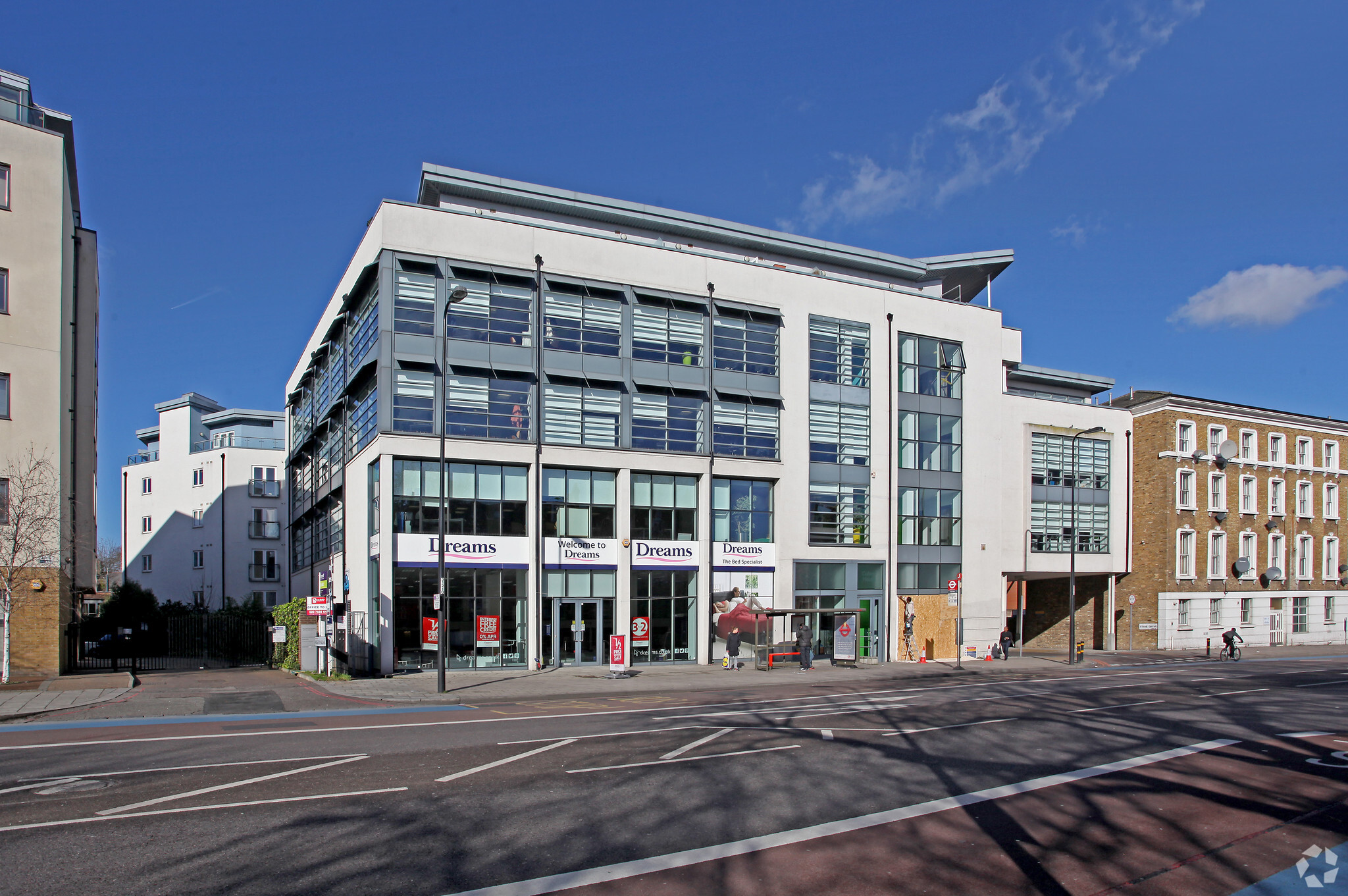 372-376 Clapham Rd, London for sale Primary Photo- Image 1 of 1